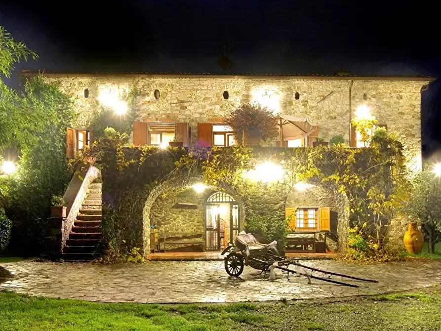 Immagine 41 di Villa in vendita  a Villafranca In Lunigiana