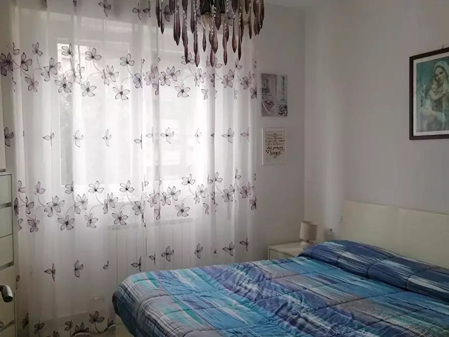 Immagine 11 di Appartamento in vendita  a Carrara