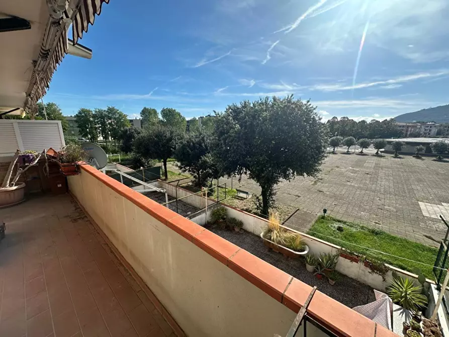 Immagine 19 di Appartamento in vendita  a Ortonovo