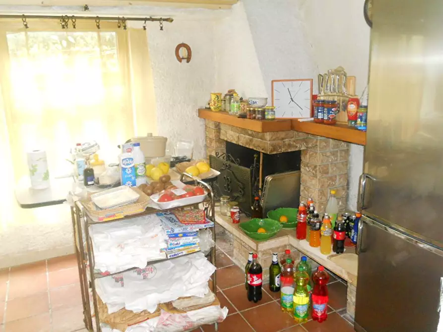 Immagine 11 di Villa in vendita  a Castelnuovo Magra