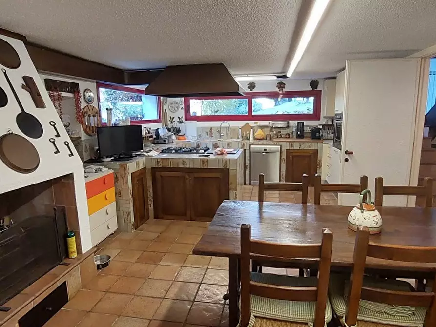 Immagine 27 di Villa in vendita  a Sarzana