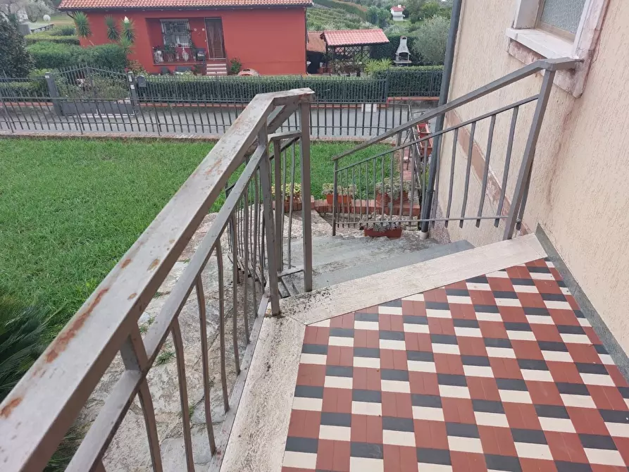 Immagine 14 di Casa semindipendente in vendita  a Castelnuovo Magra