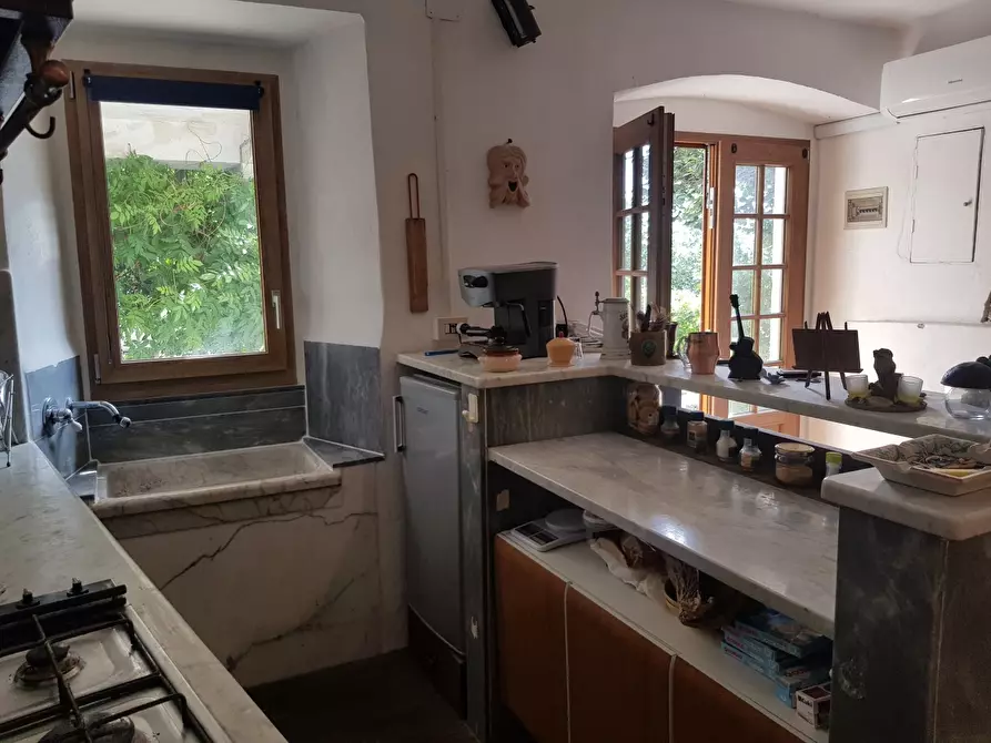 Immagine 4 di Casa indipendente in vendita  a Carrara