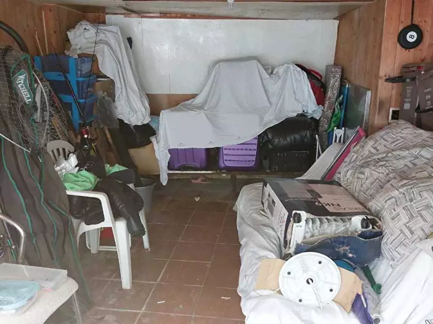 Immagine 21 di Casa semindipendente in vendita  a Ortonovo