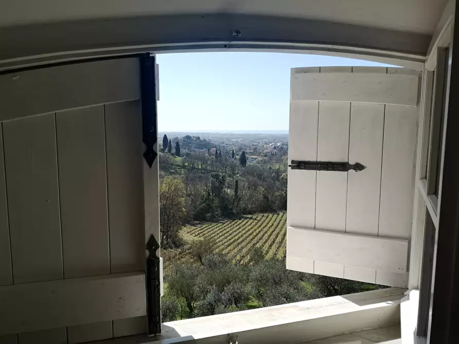 Immagine 37 di Villa in vendita  a Castelnuovo Magra