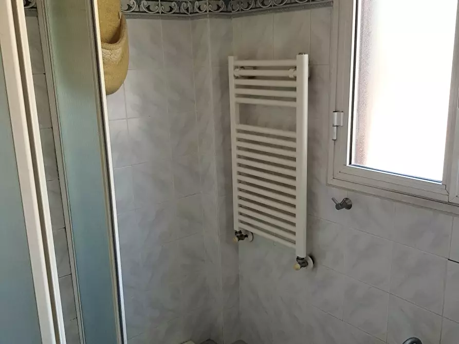 Immagine 17 di Casa semindipendente in vendita  a Carrara