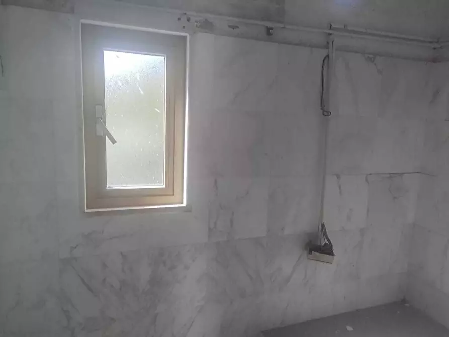 Immagine 20 di Casa semindipendente in vendita  a Carrara