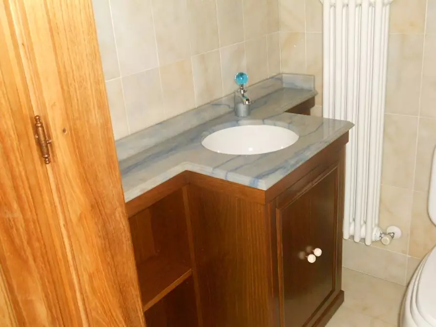 Immagine 105 di Villa in vendita  a Castelnuovo Magra