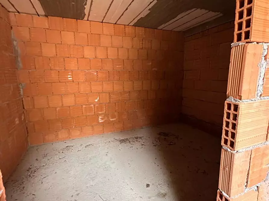 Immagine 19 di Villa in vendita  a Sarzana