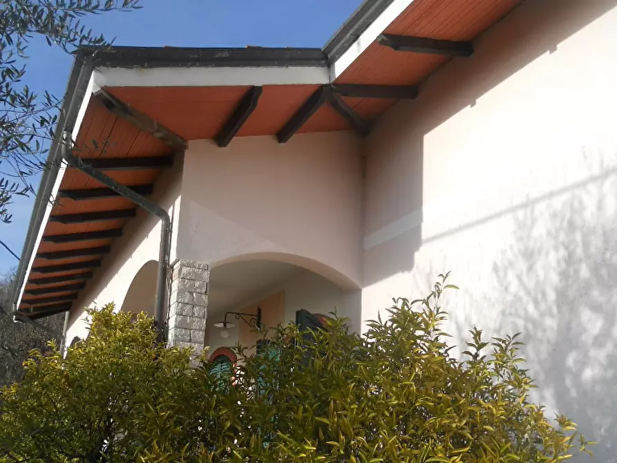 Immagine 33 di Villa in vendita  a Castelnuovo Magra