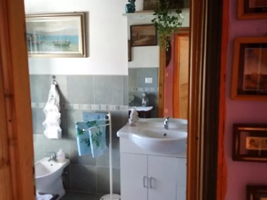 Immagine 7 di Casa indipendente in vendita  a Albareto