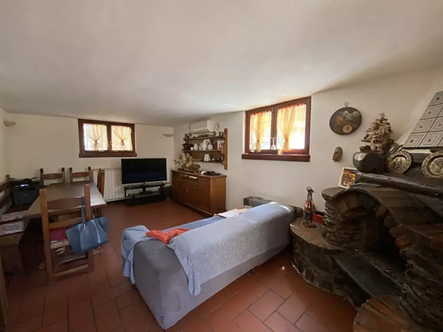 Immagine 3 di Casa semindipendente in vendita  a Castelnuovo Magra