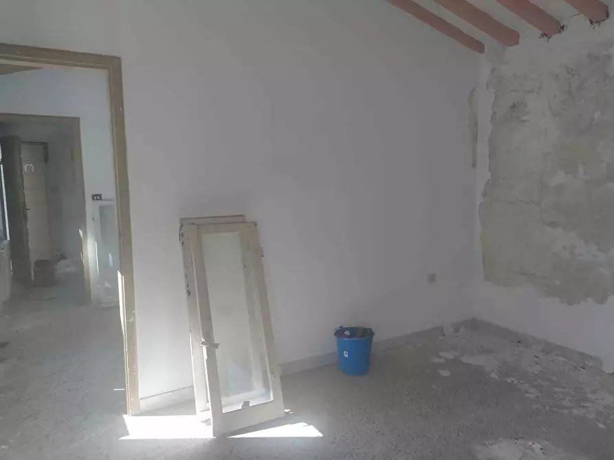 Immagine 16 di Casa semindipendente in vendita  a Carrara