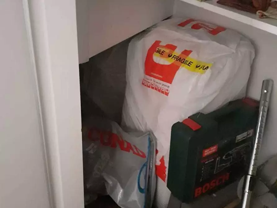 Immagine 17 di Appartamento in vendita  a Carrara