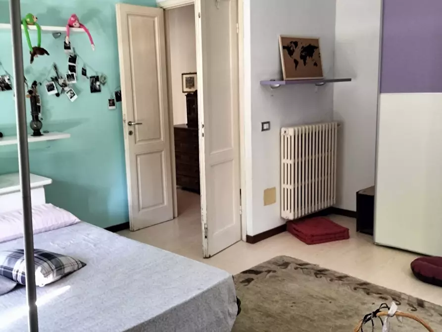 Immagine 2 di Appartamento in vendita  a Carrara