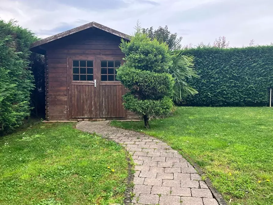 Immagine 35 di Villa in vendita  a Sarzana