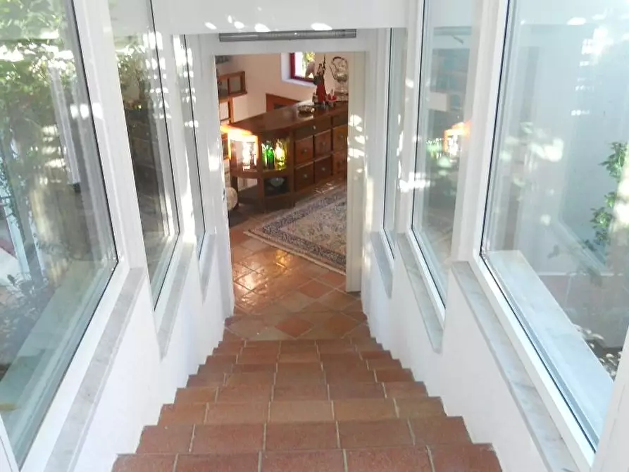 Immagine 9 di Villa in vendita  a Sarzana