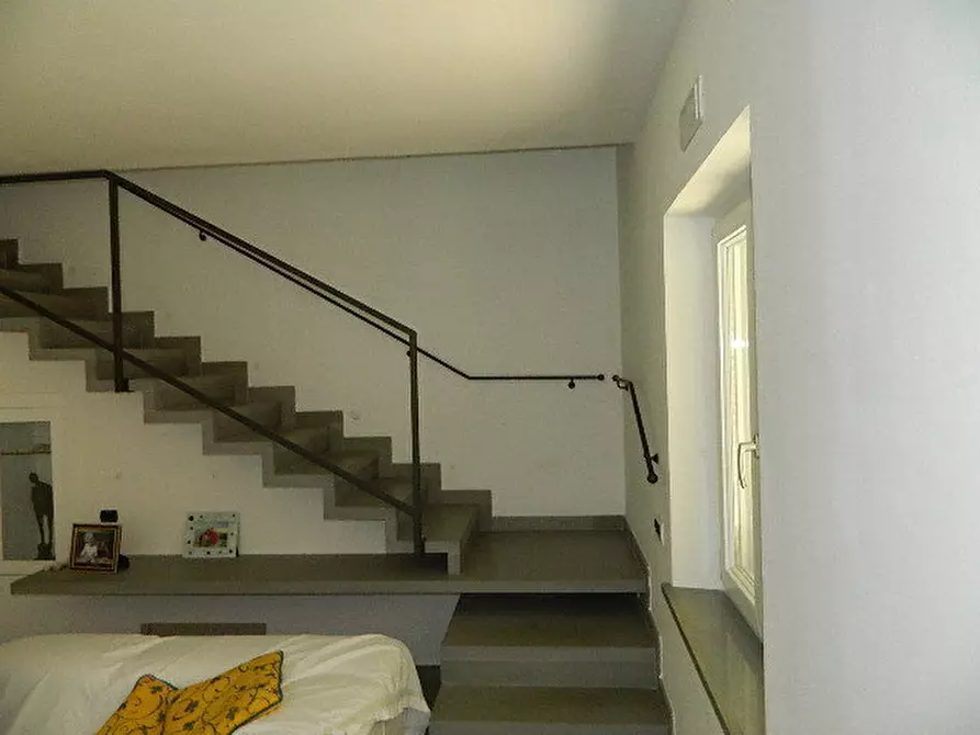 Immagine 18 di Casa semindipendente in vendita  a Castelnuovo Magra