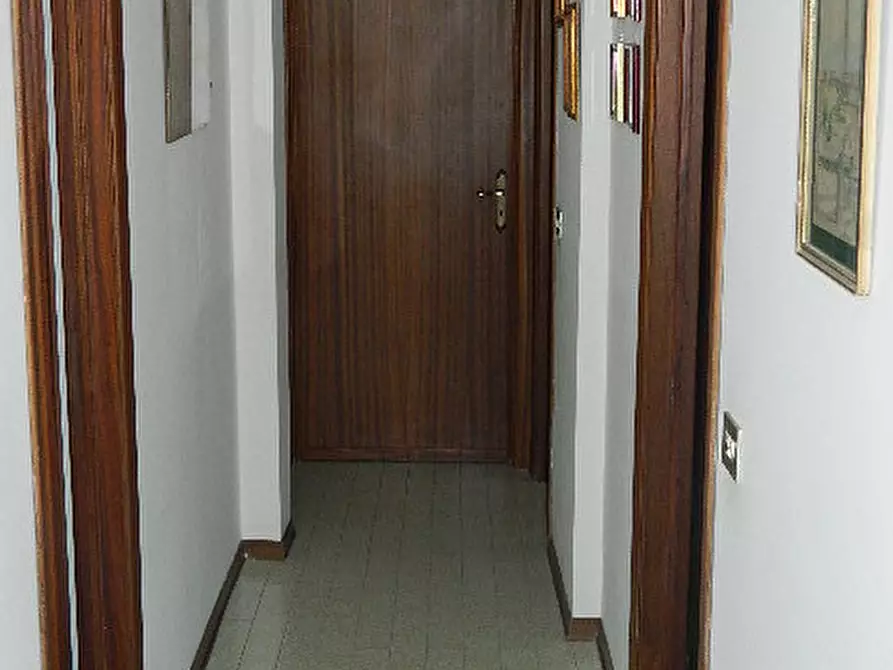 Immagine 10 di Appartamento in vendita  a Ameglia