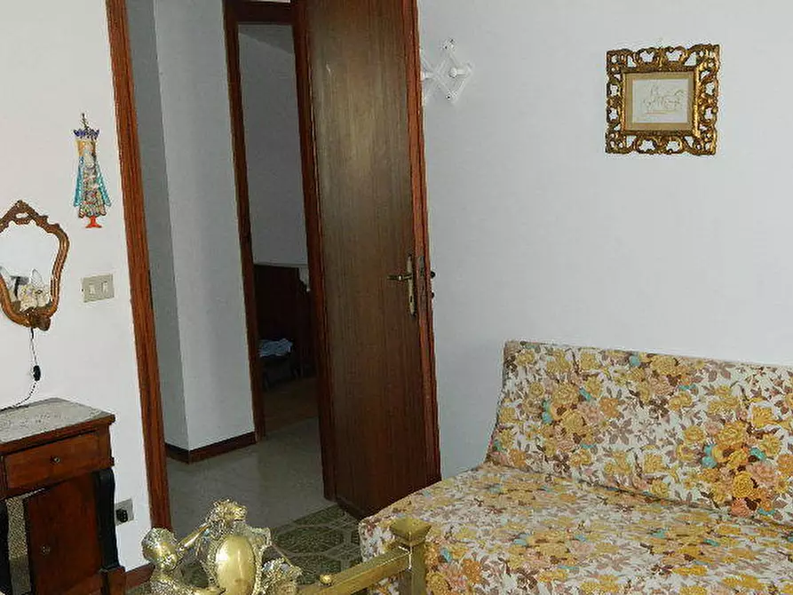 Immagine 18 di Appartamento in vendita  a Ameglia