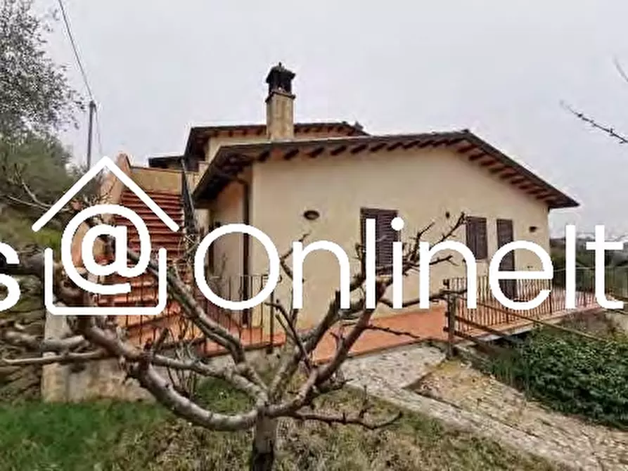 Immagine 1 di Villa in vendita  in Strada Comunale Monte Pacciano 14 a Perugia