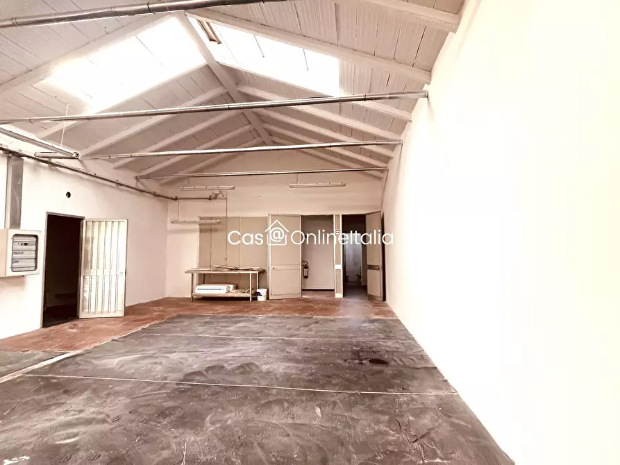 Immagine 6 di Capannone industriale in affitto  in Via Giuseppe di Vittorio 1 a Vaiano