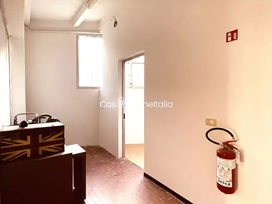 Immagine 7 di Capannone industriale in affitto  in Via Giuseppe di Vittorio 1 a Vaiano