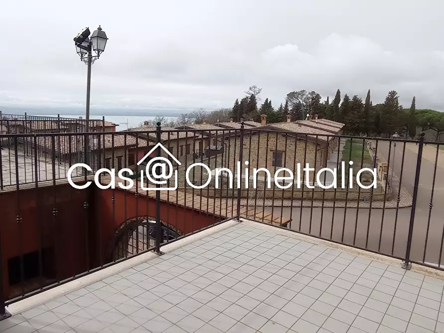 Immagine 3 di Appartamento in vendita  in Strada Provinciale 142 142 a Passignano Sul Trasimeno