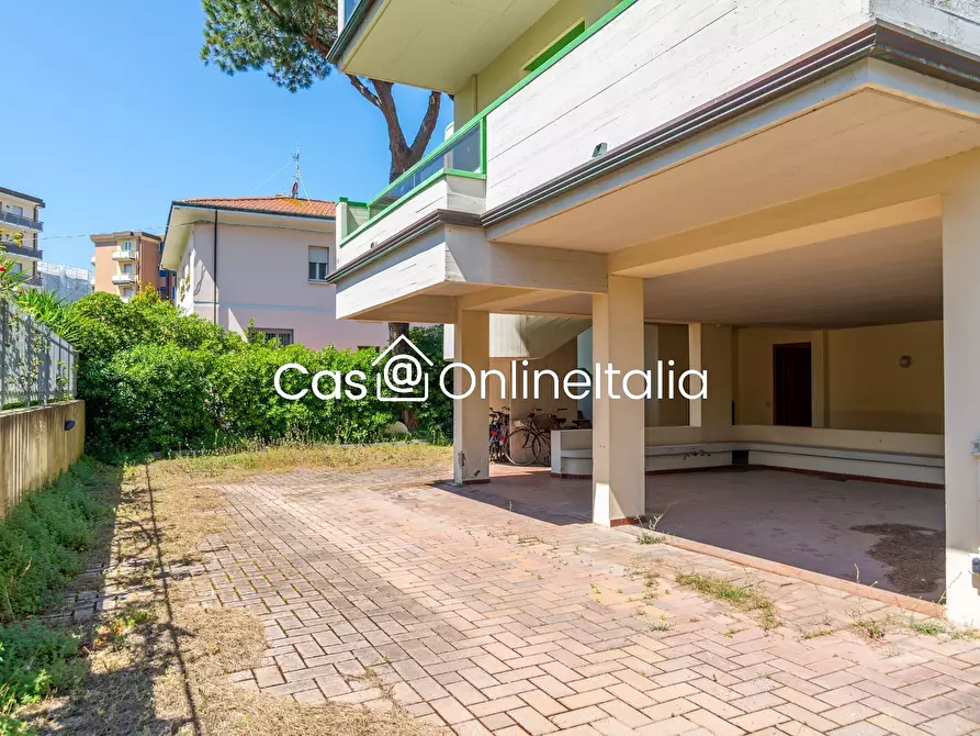 Immagine 26 di Appartamento in vendita  in Via Novara angolo via Alfieri viareggio a Viareggio