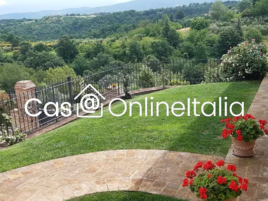 Immagine 27 di Villa in vendita  in Strada Vicinale Corleone 30 a Città Della Pieve