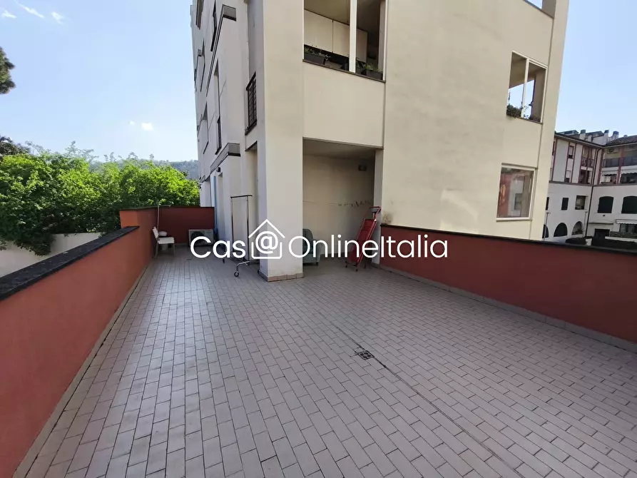 Immagine 15 di Appartamento in vendita  in Piazza Angiolo e Armando del Taglia 7 a Signa