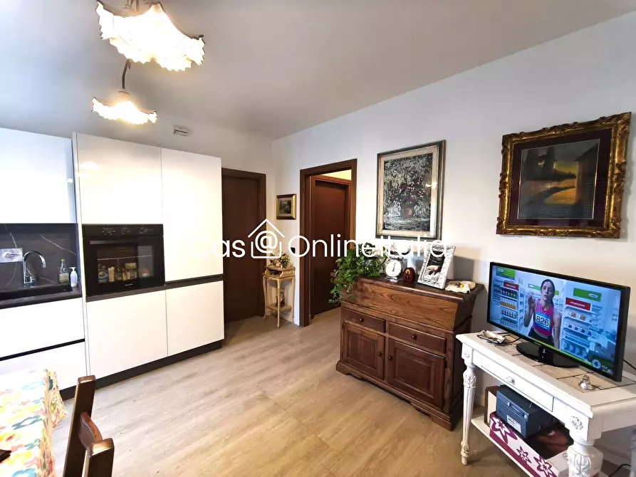 Immagine 3 di Appartamento in vendita  in Piazza Angiolo e Armando del Taglia 7 a Signa