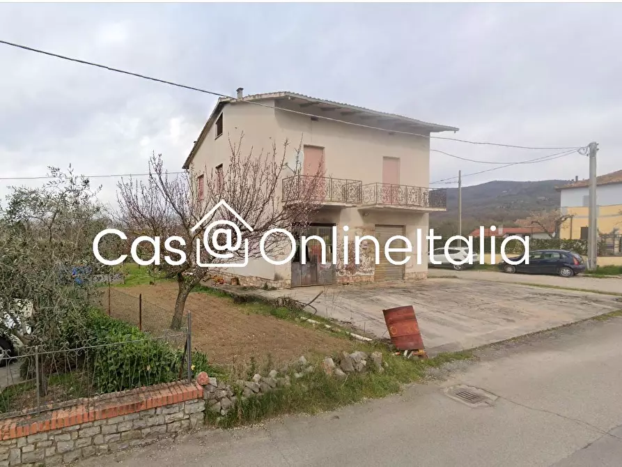 Immagine 1 di Casa indipendente in vendita  in Via Vernazzano Basso 23 a Tuoro Sul Trasimeno