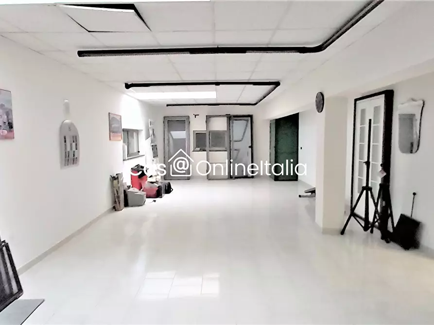 Immagine 12 di Negozio in vendita  in Via Pietro Soriano 22 a Perugia