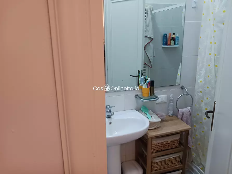 Immagine 12 di Appartamento in vendita  in Via Silvio Pellico a Viareggio