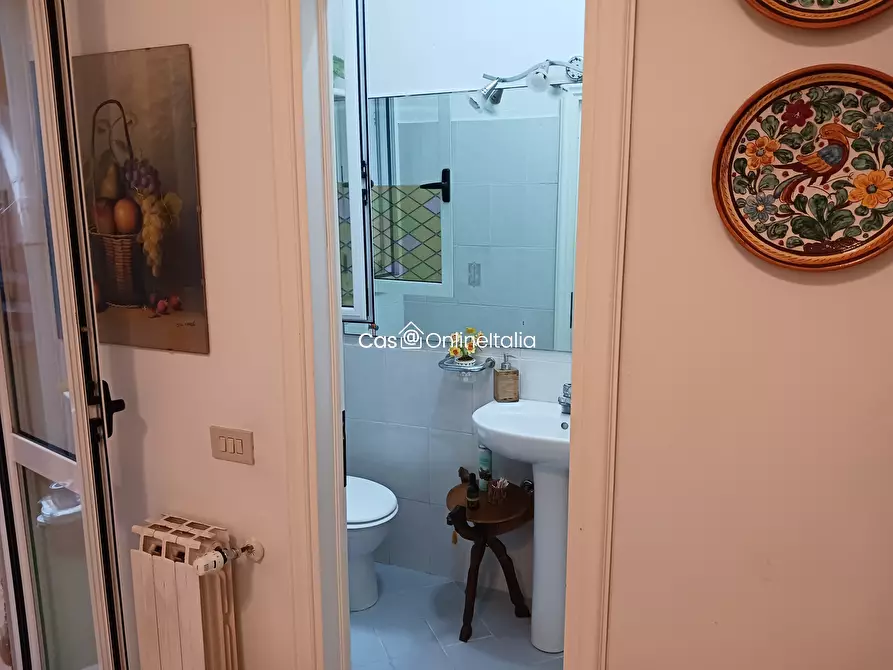 Immagine 11 di Appartamento in vendita  in Via Silvio Pellico a Viareggio