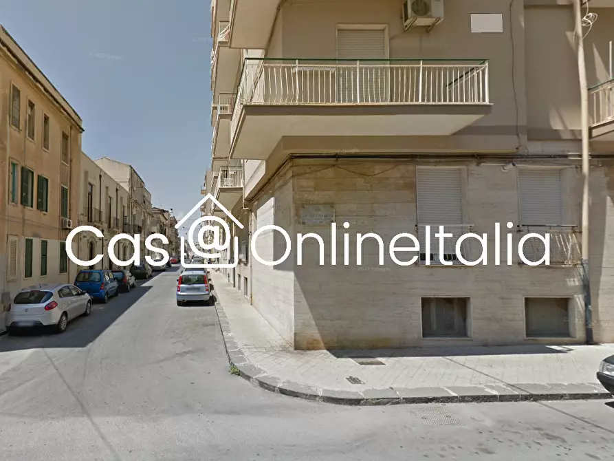 Immagine 1 di Appartamento in vendita  in Via Vincenzo Statella 2 a Siracusa