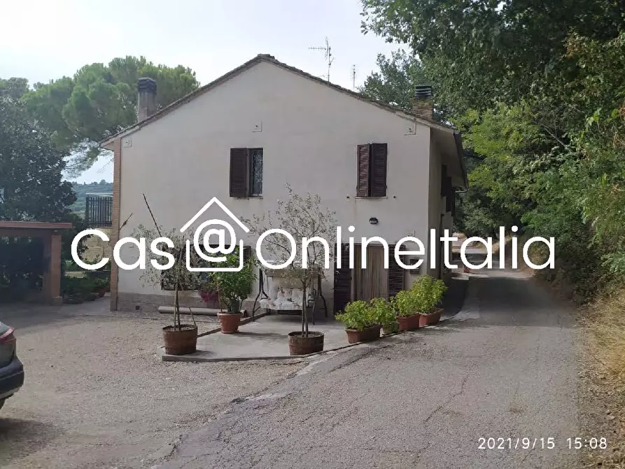 Immagine 3 di Casa indipendente in vendita  in Strada Palazzo dei Prati 9 a Perugia