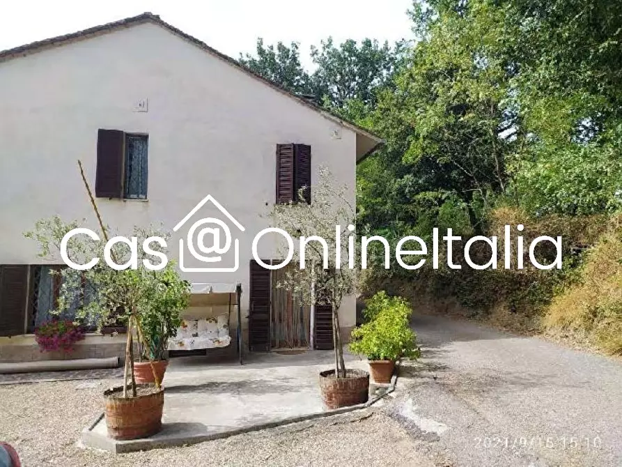 Immagine 4 di Casa indipendente in vendita  in Strada Palazzo dei Prati 9 a Perugia