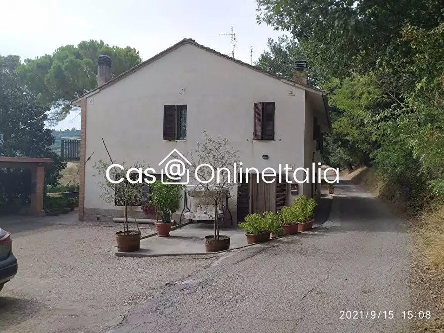 Immagine 1 di Casa indipendente in vendita  in Strada Palazzo dei Prati 9 a Perugia