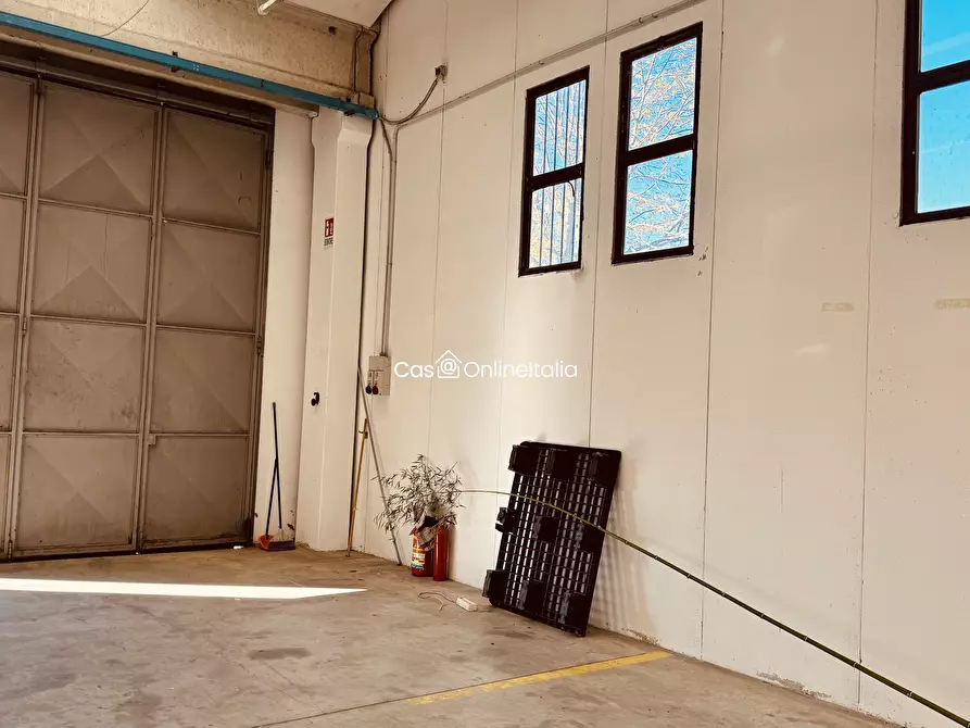 Immagine 9 di Capannone industriale in vendita  in Via Larga 155 a Quarrata