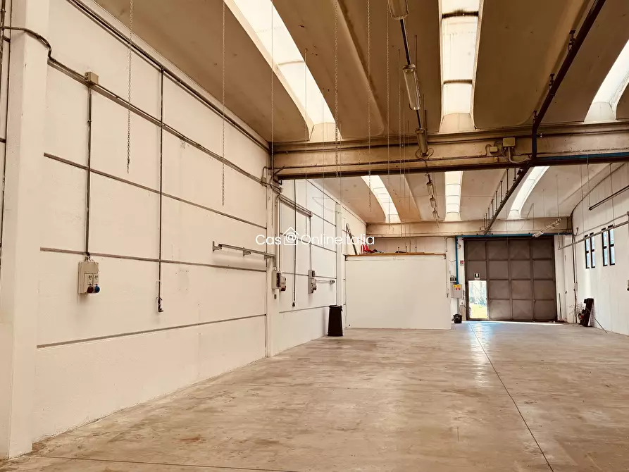 Immagine 15 di Capannone industriale in vendita  in Via Larga 155 a Quarrata