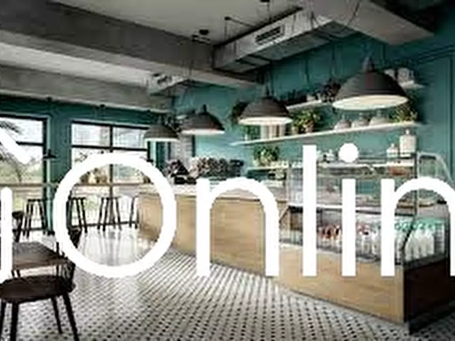 Immagine 14 di Negozio in vendita  in Via Bologna 200 a Prato