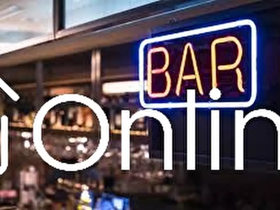 Immagine 15 di Negozio in vendita  in Via Bologna 200 a Prato