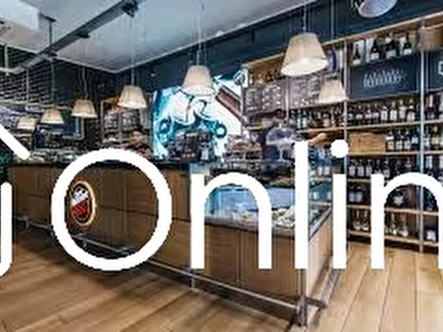 Immagine 22 di Negozio in vendita  in Via Bologna 200 a Prato