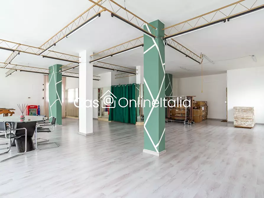 Immagine 5 di Negozio in affitto  in Via Giovanni Costantini 15 a Prato