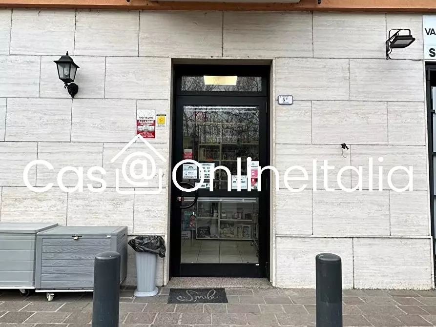 Immagine 25 di Attività commerciale in vendita  in Via Giovanni Amendola 5 a Reggio Nell'emilia