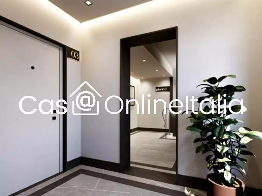 Immagine 12 di Locale commerciale in vendita  in Viale della Repubblica 171 a Prato