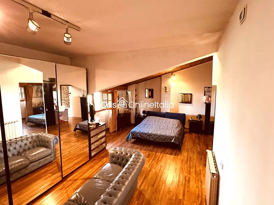 Immagine 26 di Casa indipendente in vendita  in Piazza Baroni 5 a Vaiano