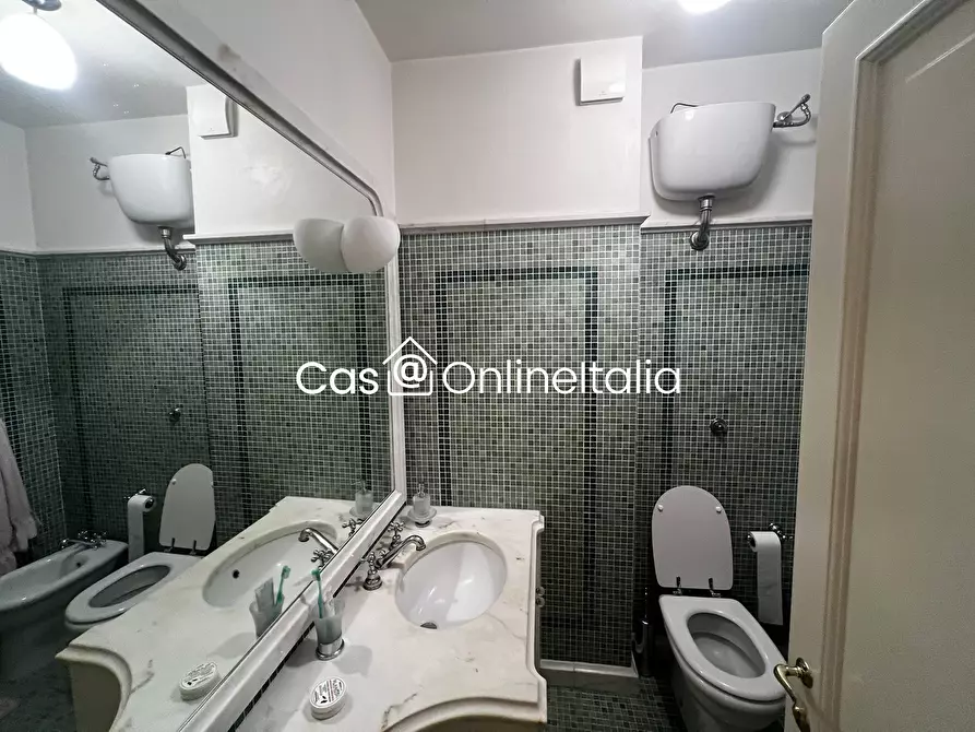 Immagine 13 di Villa in vendita  in Viale Fratelli Cervi 14 a Prato